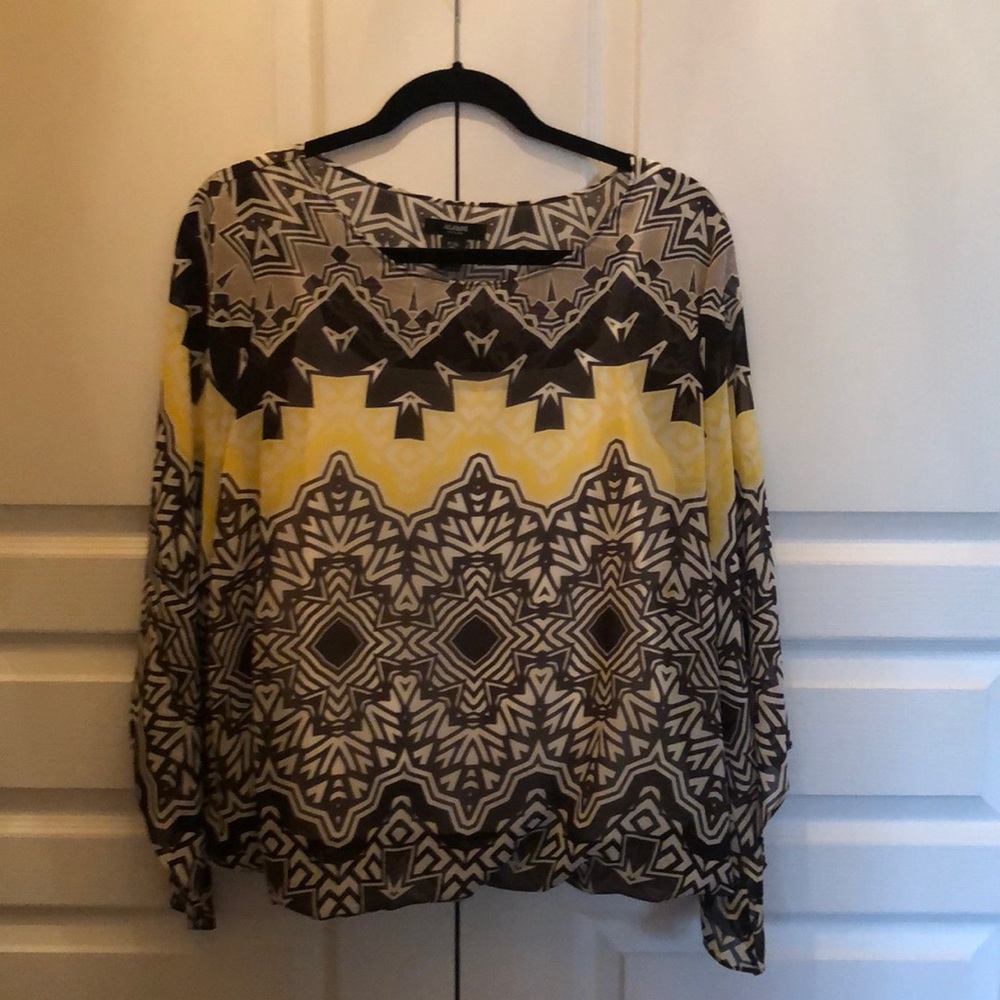Ladies long sleeve blouse